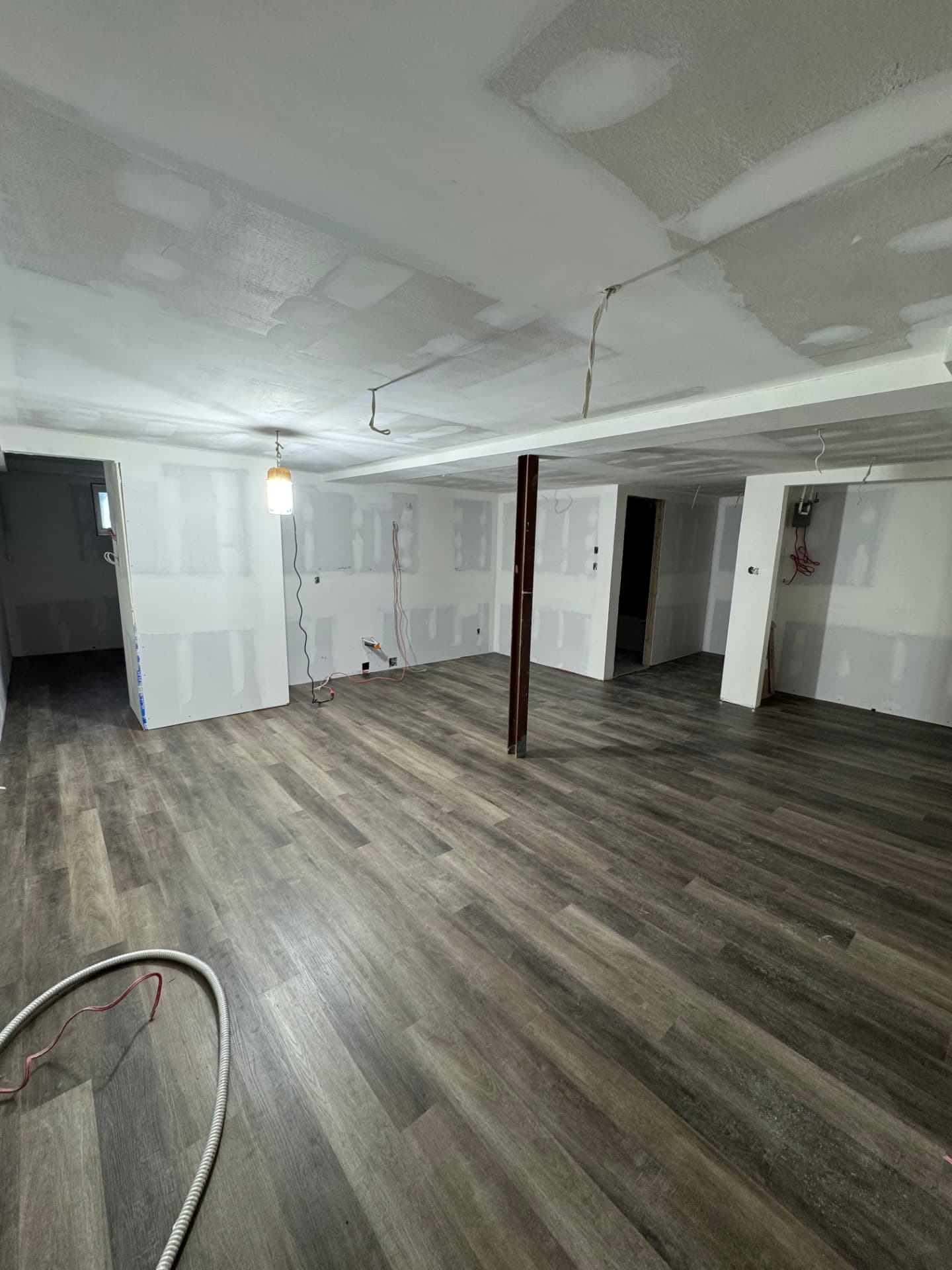 Plancher et gypse — projet réalisé par LAFARGE Construction et Rénovation Inc.